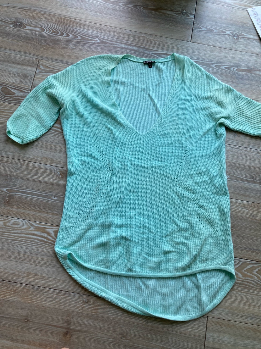 Express Mint Green V-Neck 3/4 Sleeves Long Tunic Sweater Size SP